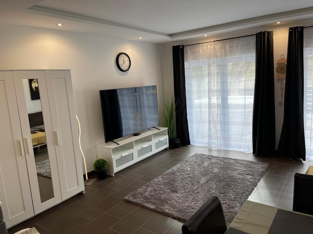 Malibu Apartman & Jacuzzi Miskolc Kültér fotó