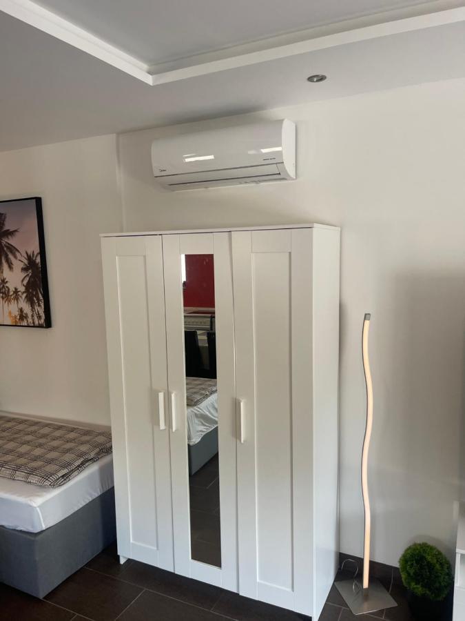Malibu Apartman & Jacuzzi Miskolc Kültér fotó